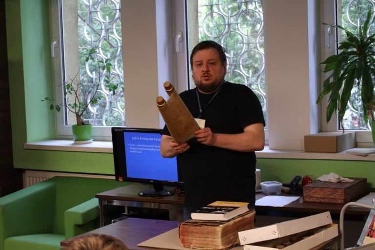 Lekcja Historia książki jpg