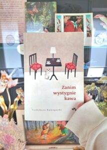 Recenzja książki „Zanim wystygnie kawa”
