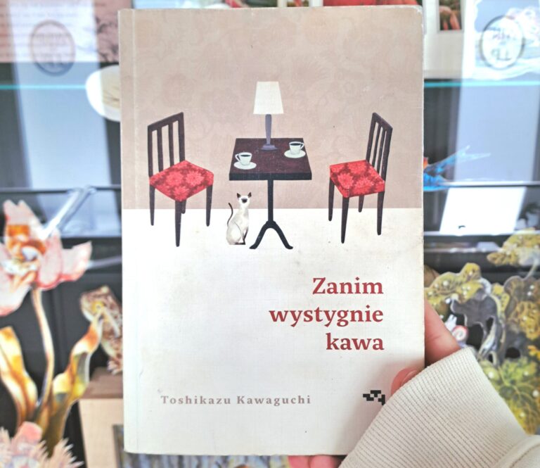 Recenzja książki „Zanim wystygnie kawa”